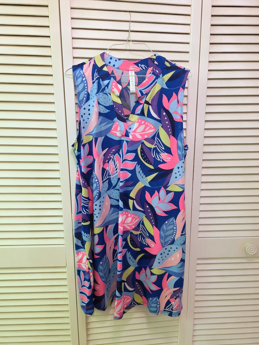 Dear Scarlett Sleeveless Midi Dress in Navy, Pink & Blue Tropical Print